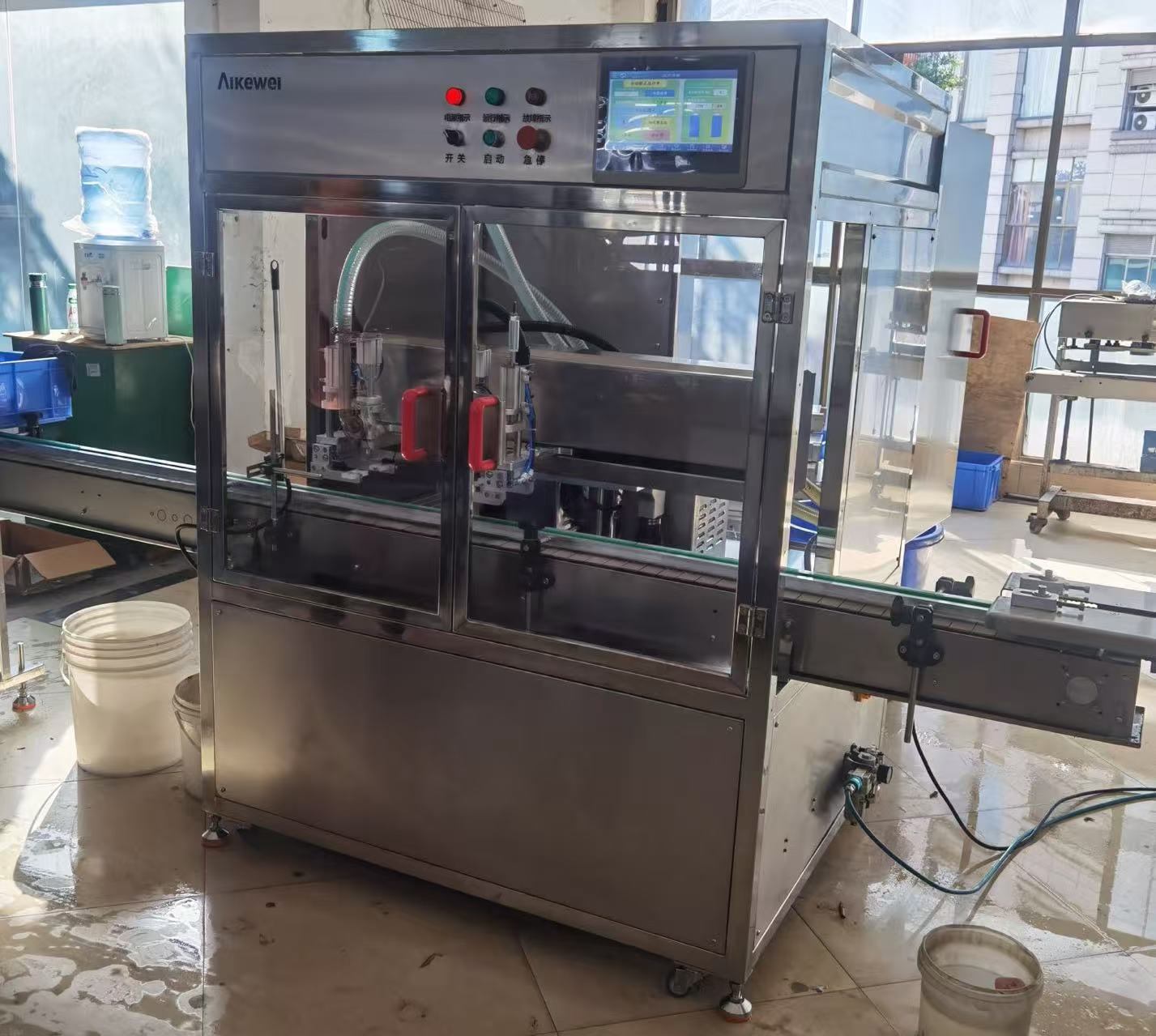 ダブルヘッドサーボ追従充填ライン